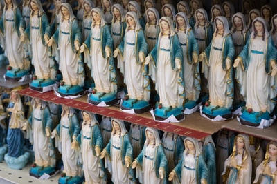 圣母玛利亚雕像集合
